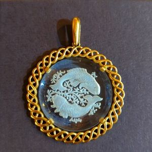 TRIFARI NECKLACE ZODIAC HIPPY PISCES good charm pendant vintage